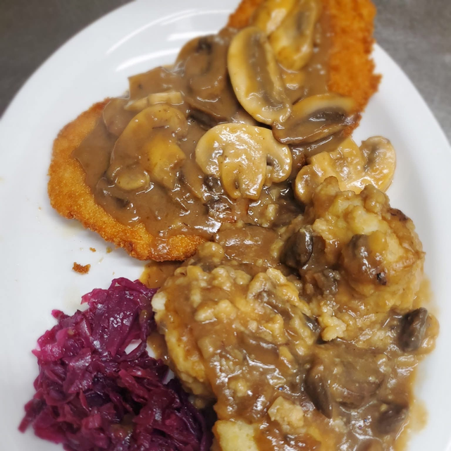 Jaeger Schnitzel.
