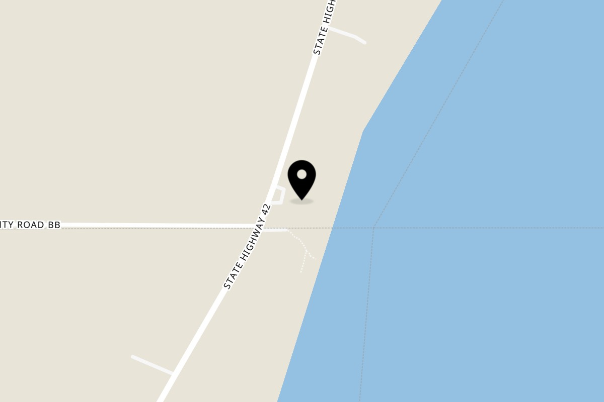 Map showing the location of GIBS ON THE LAKE on N110 WI-42 in Kewaunee